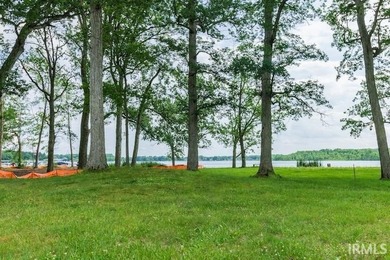 Premier lakefront building site now available at The Oaks. Lot 4 - photo 22