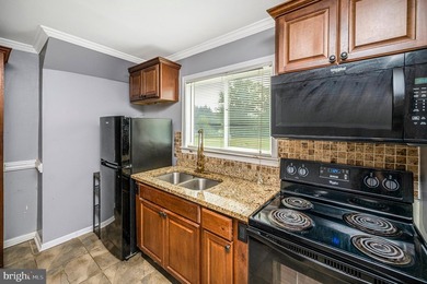 Welcome to Your Slice of Paradise! A Unique Opportunity with two - photo 22