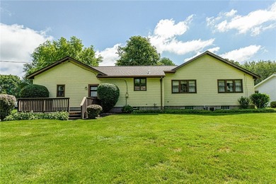 Hello Curb Appeal!!! ~ If you're looking for a solid ranch, with - photo 24
