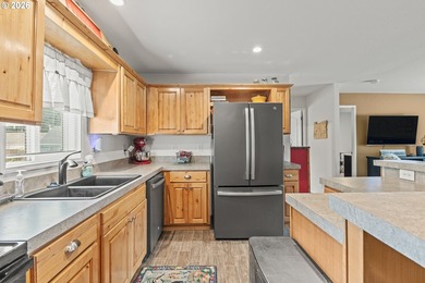 Coastal Oregon living at its best! Nestled just minutes from the - photo 28