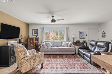 Coastal Oregon living at its best! Nestled just minutes from the - photo 31