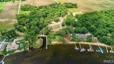 Premier lakefront building site now available at The Oaks. Lot 4 - photo 34