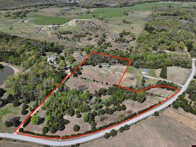 (private lake, pond, creek) Acreage For Sale in Flippin Arkansas