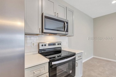 Priced to sell second floor remodeled unit 3 bedroom 2 bath - photo 12