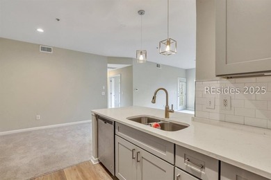 Priced to sell second floor remodeled unit 3 bedroom 2 bath - photo 14