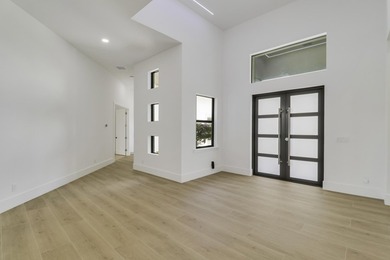 Experience refined living in this exceptional 4-bedroom - photo 14