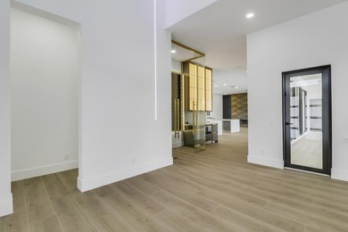 Experience refined living in this exceptional 4-bedroom - photo 15
