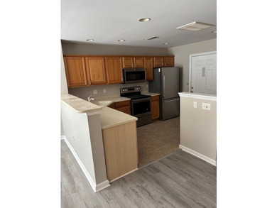 Great opportunity! To own a cozy townhome in a desirable - photo 7