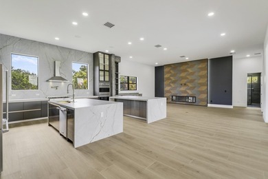 Experience refined living in this exceptional 4-bedroom - photo 18