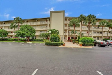 Lake Condo For Sale in Coconut Creek, Florida