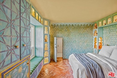 Some of Point Dume's most extraordinary properties are defined - photo 22