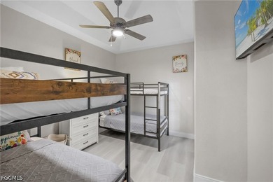 WOW! RARE OPPORTUNITY! HUGE COURTYARD STYLE HOME ON INTERSECTING - photo 3