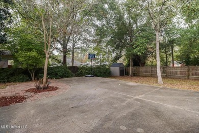 Have you been looking for that perfect updated home in a golf - photo 23