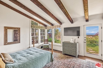 Some of Point Dume's most extraordinary properties are defined - photo 24