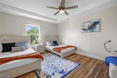 WOW! RARE OPPORTUNITY! HUGE COURTYARD STYLE HOME ON INTERSECTING - photo 4