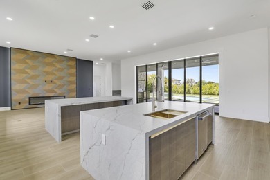 Experience refined living in this exceptional 4-bedroom - photo 25