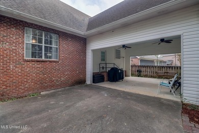 Have you been looking for that perfect updated home in a golf - photo 26