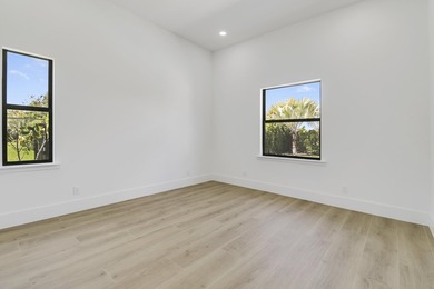 Experience refined living in this exceptional 4-bedroom - photo 42