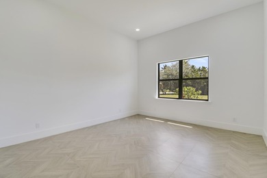 Experience refined living in this exceptional 4-bedroom - photo 46