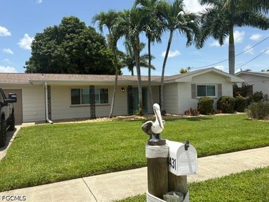 Don't miss your opportunity to own this lovely, UPDATED, 3 - photo 1