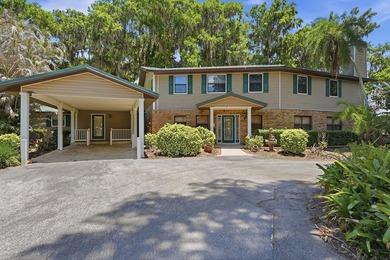 Lake Istokpoga Home For Sale in Lake Placid Florida