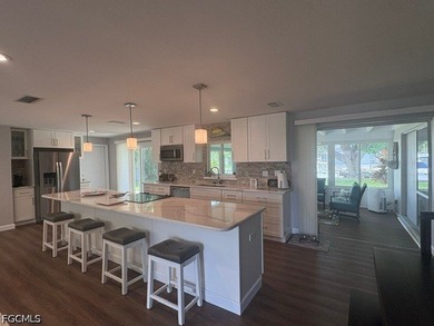 Don't miss your opportunity to own this lovely, UPDATED, 3 - photo 5