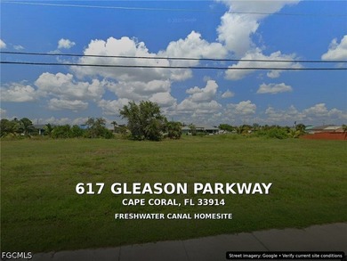 Build your dream home on this beautiful freshwater canal lot in - photo 1