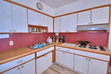 Lakefront home on Lake Reedy.  This 3 bedroom 1 bath concrete - photo 12