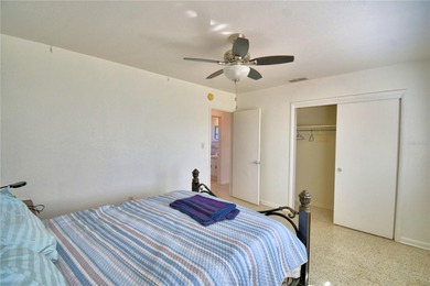Lakefront home on Lake Reedy.  This 3 bedroom 1 bath concrete - photo 16