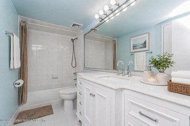 Welcome to 41 Wellington Court. This beautifully updated - photo 16