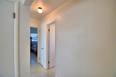 Lakefront home on Lake Reedy.  This 3 bedroom 1 bath concrete - photo 17