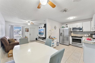 Exceptional investment opportunity! This centrally located CBS - photo 23