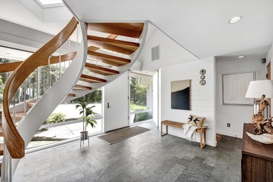 Waterfront contemporary luxury on a private lane in the coveted - photo 30