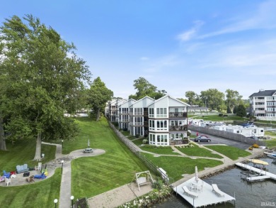 Lake Condo For Sale in Syracuse, Indiana