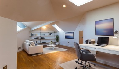 Waterfront contemporary luxury on a private lane in the coveted - photo 32