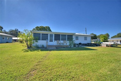 Lakefront home on Lake Reedy.  This 3 bedroom 1 bath concrete - photo 32