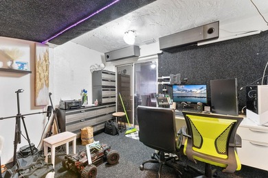Exceptional investment opportunity! This centrally located CBS - photo 32