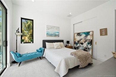 Experience modern waterfront luxury in this stunning - photo 34