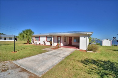 Lakefront home on Lake Reedy.  This 3 bedroom 1 bath concrete - photo 40