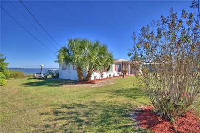 Lakefront home on Lake Reedy.  This 3 bedroom 1 bath concrete - photo 43