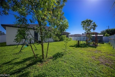 Welcome to 920 SE 15th Ter in Cape Coral, a beautifully - photo 9
