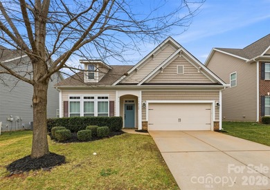 Lake Wylie Home Active Under Contract in Charlotte North Carolina