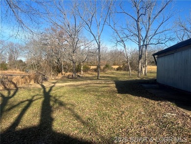 This is a beautiful setting close to town but yet private. This - photo 11