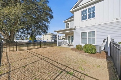 True Intracoastal Waterway living - with your own boat slip and - photo 33