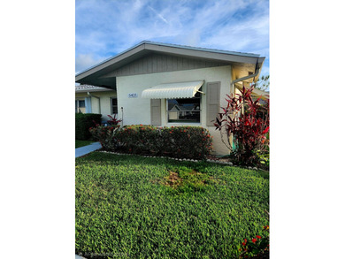 Welcome to the Cypress Lakes Active 55+ community, where you can - photo 2