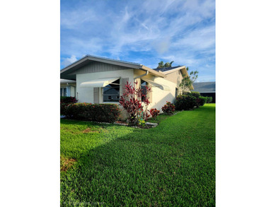 Welcome to the Cypress Lakes Active 55+ community, where you can - photo 3