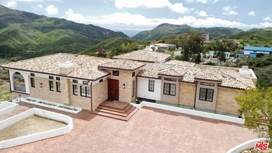 Welcome to the Luxury Malibu Crown Vineyard Estate, brand new - photo 7