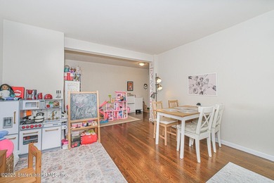 Stunning fully renovated 2-bedroom, 1-bath condo in the highly - photo 18