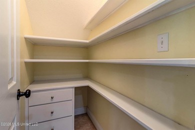 Experience the perfect blend of privacy, space, and scenic - photo 25