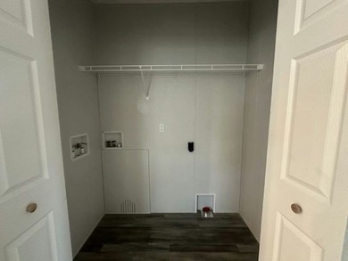 Your everyday escape starts here! Own this spacious 2 bed/2 bath - photo 5